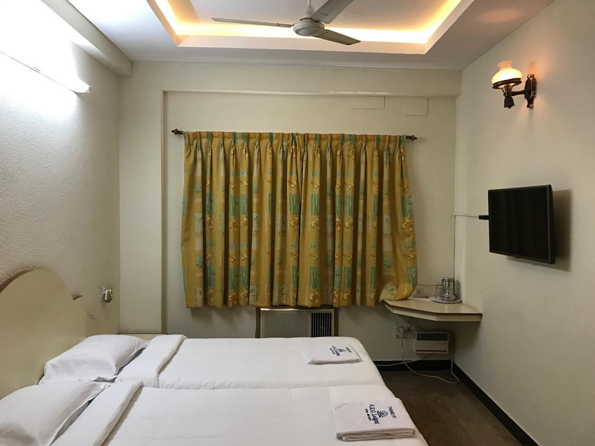 Akg Lodge Kanchipuram Zewnętrze zdjęcie